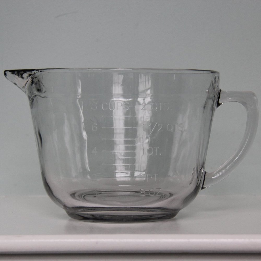 BYE-BYE SALE Anchor Hocking 8-Cup Measuring Cup